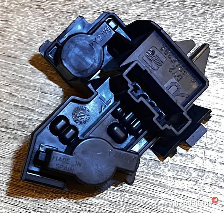 IBIZA IV KOMBI 0714r WKŁAD LAMPY TYŁ TYLNI PRAWY osobowe Sosnowiec