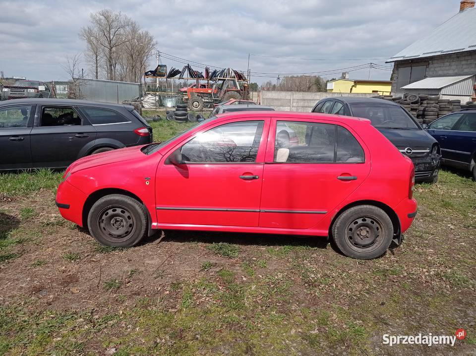 Skoda Fabia 14 MPi 50 kW 2001 r dawca części Rok produkcji 2001