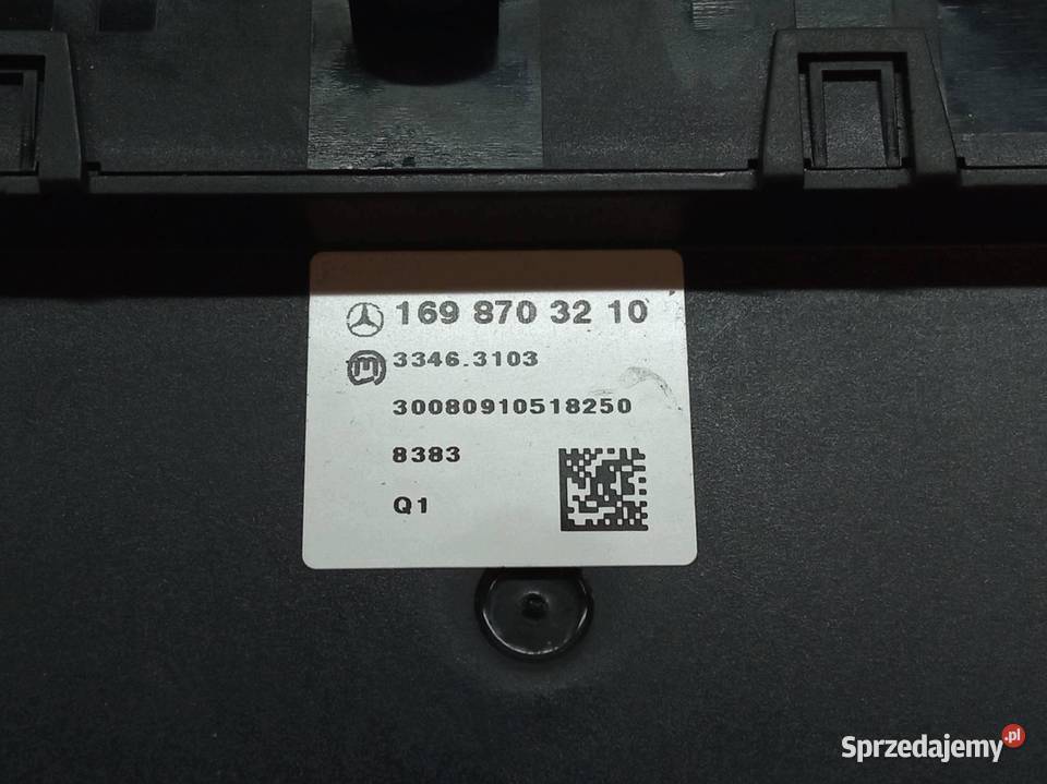 PRZEŁĄCZNIK OGRZEWANIA FOTELI 1698703210 świętokrzyskie
