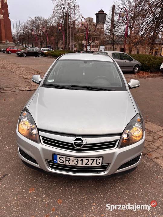 Opel Astra H 19CDTI do negocjacji nieuszkodzony Częstochowa
