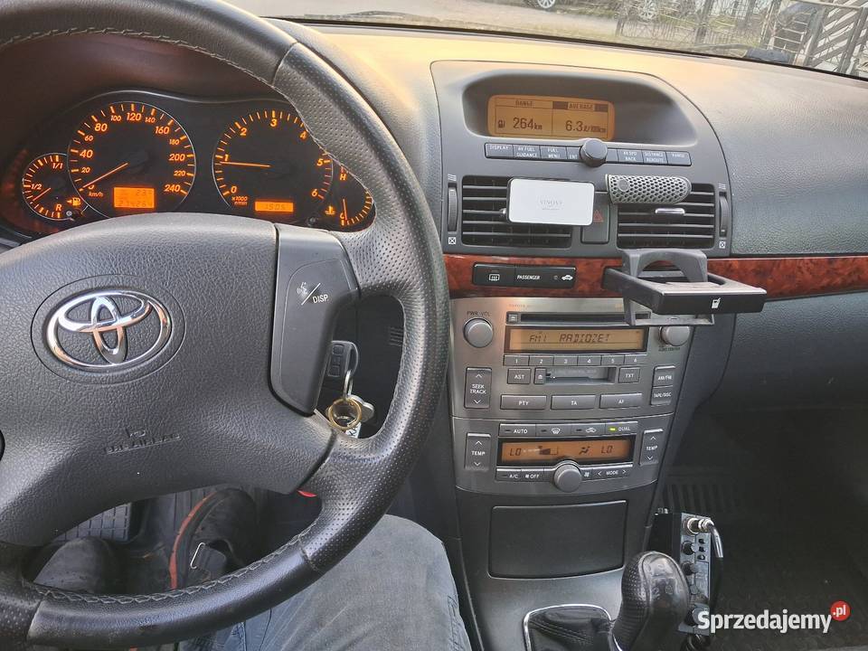 Toyota avensis t25 D4d 116 KONI 2008 Płock sprzedam