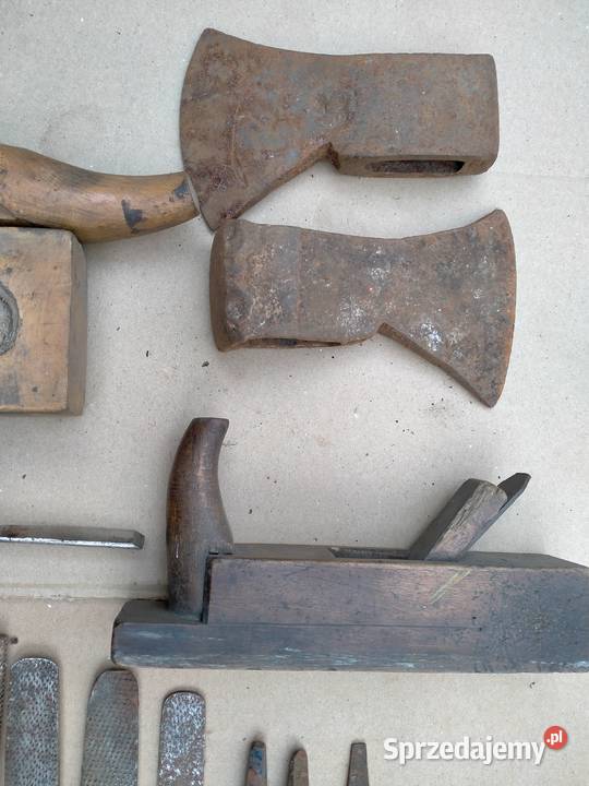 Sprzedam stolarskie wyposażenie