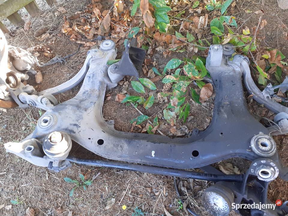 Ława sanki belka przód audi a4 b5 vw passat b5 lubelskie Łowcza