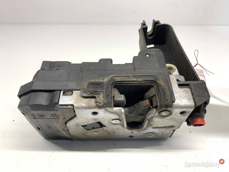 ZAMEK DRZWI LEWY TYŁ OPEL ASTRA H Hatchback sprzedam