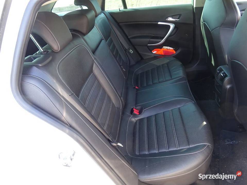 Tapicerka skórzana sportowekubełkowe lotnicze osobowe łódzkie Parcice