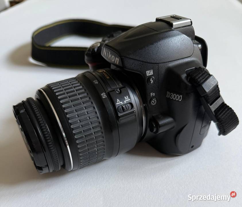 Nikon D3000 dwa obiektywy Nikkor DX AFS 18105 łódzkie Łódź sprzedam