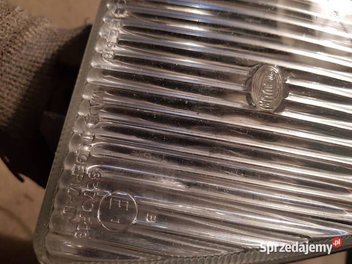 VW PASSAT B2 halogen reflektor lampa PRAWY VW Nowy Staw sprzedam