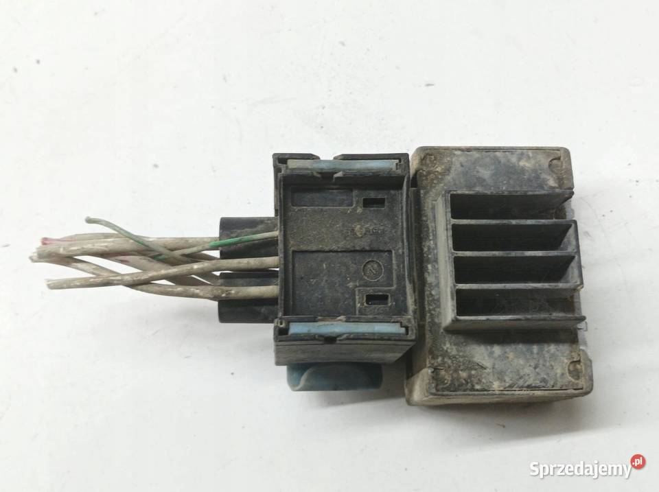 PRZEKAŹNIK ŚWIEC ŻAROWYCH 9640469680A Renault osobowe świętokrzyskie