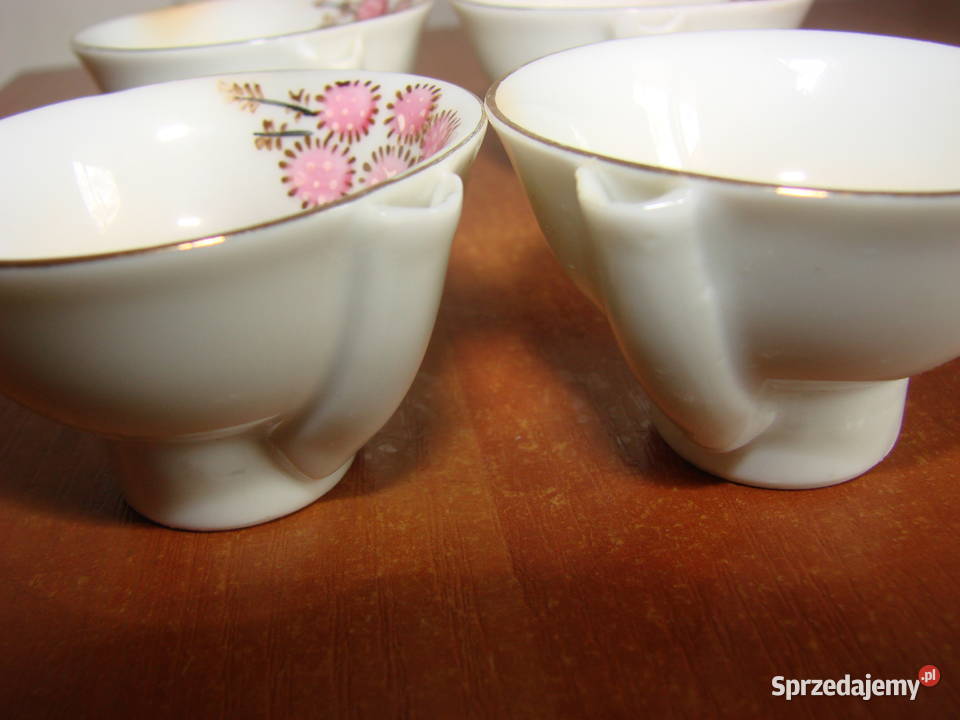 małe porcelanowe naczynka pomorskie