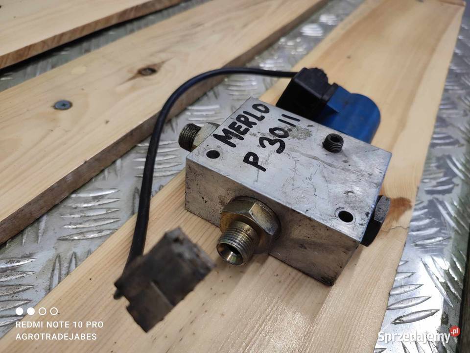 Blok hydrauliczny Merlo P3011 OE 161302