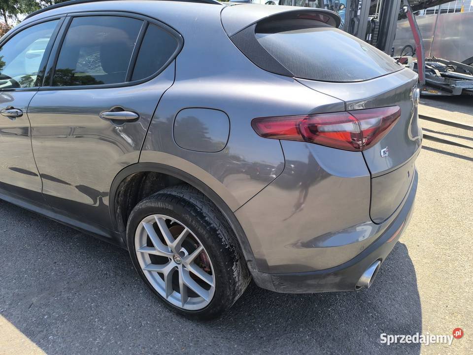 Alfa Romeo Stelvio Q4 Ti uszkodzony podlaskie Białystok sprzedam