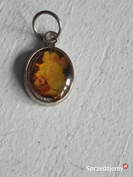 MALEŃKIE MINIATURY MEDALIKI RELIGIJNE DZIECKA Pozostałe Piła sprzedam
