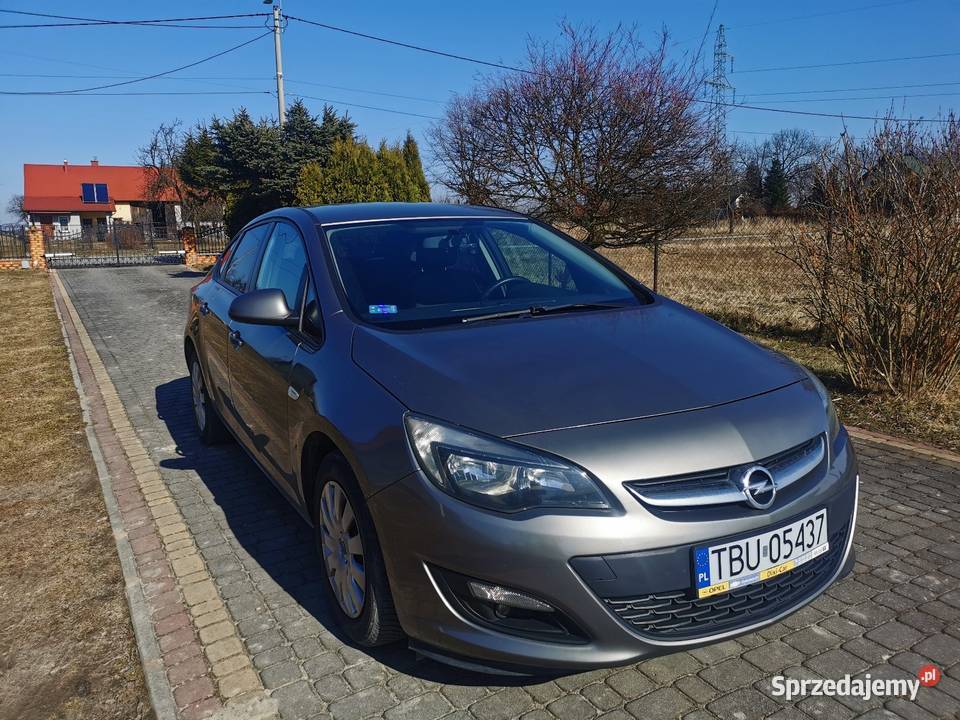 Opel Astra pj 2016 sprzedam