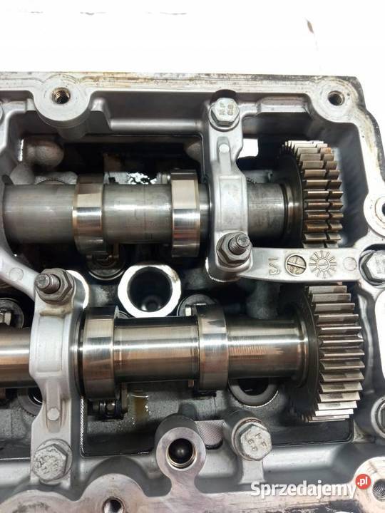 GŁOWICA KOMPLETNA 1059353DT 30 TDI Audi A4 IV sprzedam