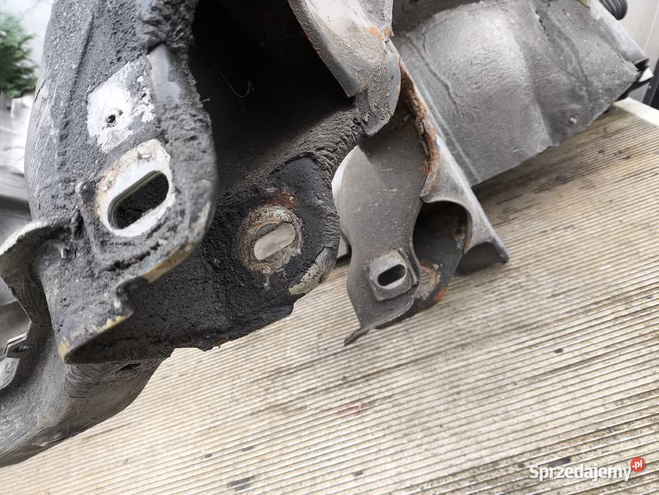 Mercedes W124 kielich amortyzatora przód Skarżysko-Kamienna sprzedam