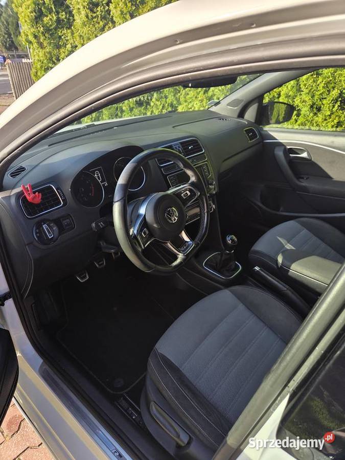 Volkswagen Polo 12 TSI R LINE światła przeciwmgielne