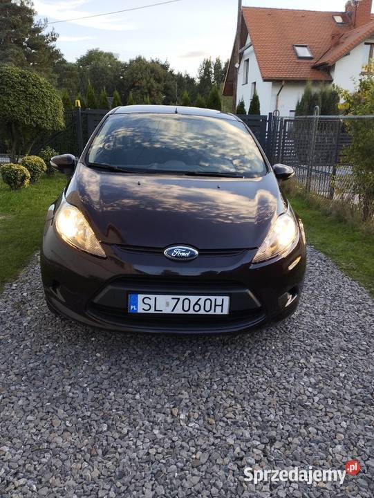 Ford fiesta 125 benzyna 2010 150 przebiegu Fiesta śląskie sprzedam