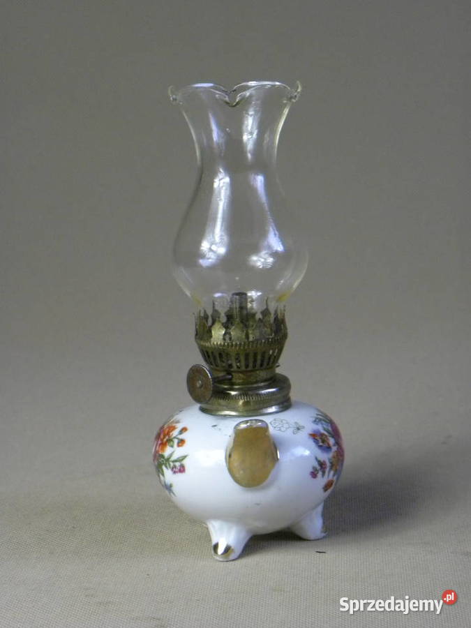 Mała porcelanowa ozdobna lampka naftowa Legnica
