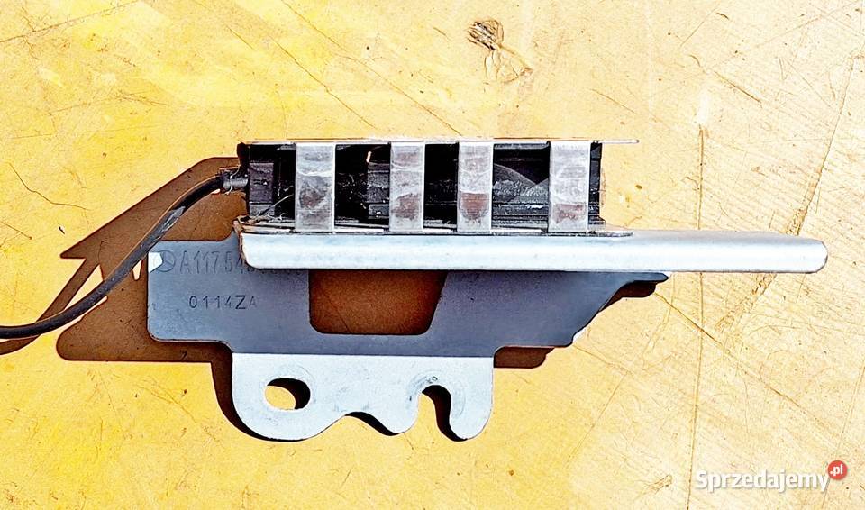 MERCEDES W117 W205 W246 ANTENA RADIA A1569057900