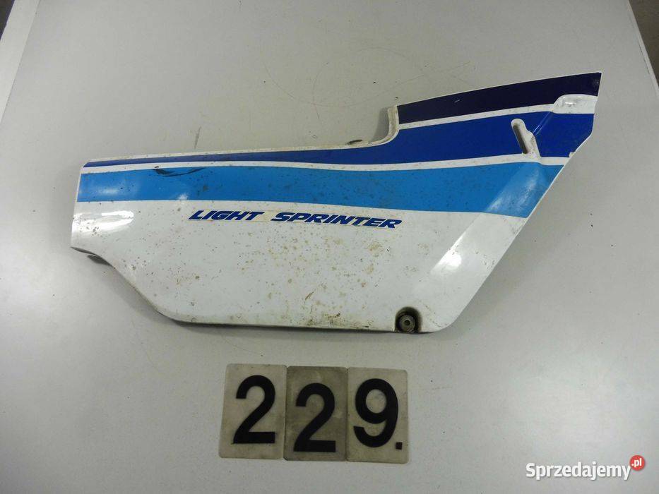 Suzuki RG 80 Gamma prawa owiewka boczek 8596r Poznań