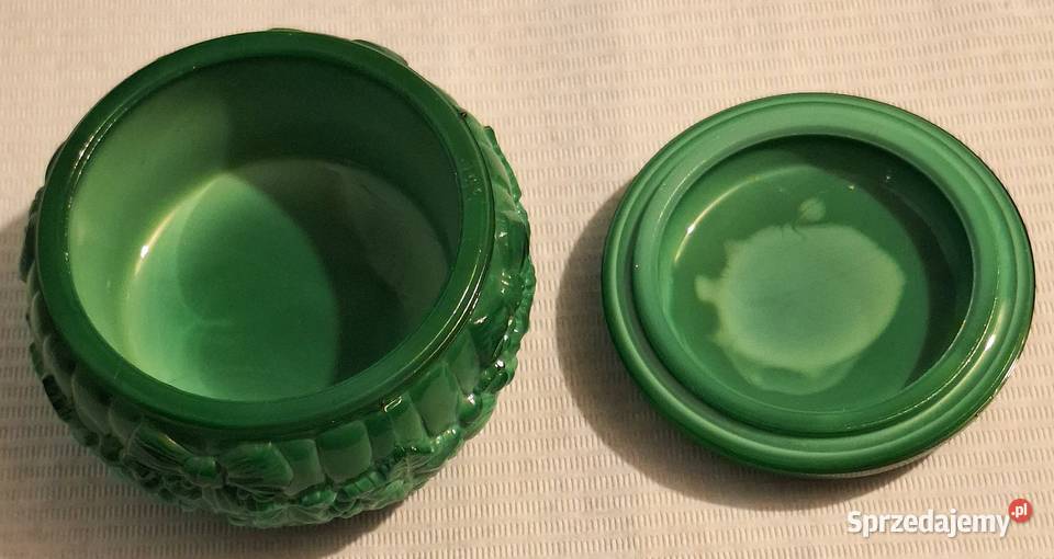 Stara szklana szkatułka szkło malachitowe Porcelana i szkło śląskie Gliwice
