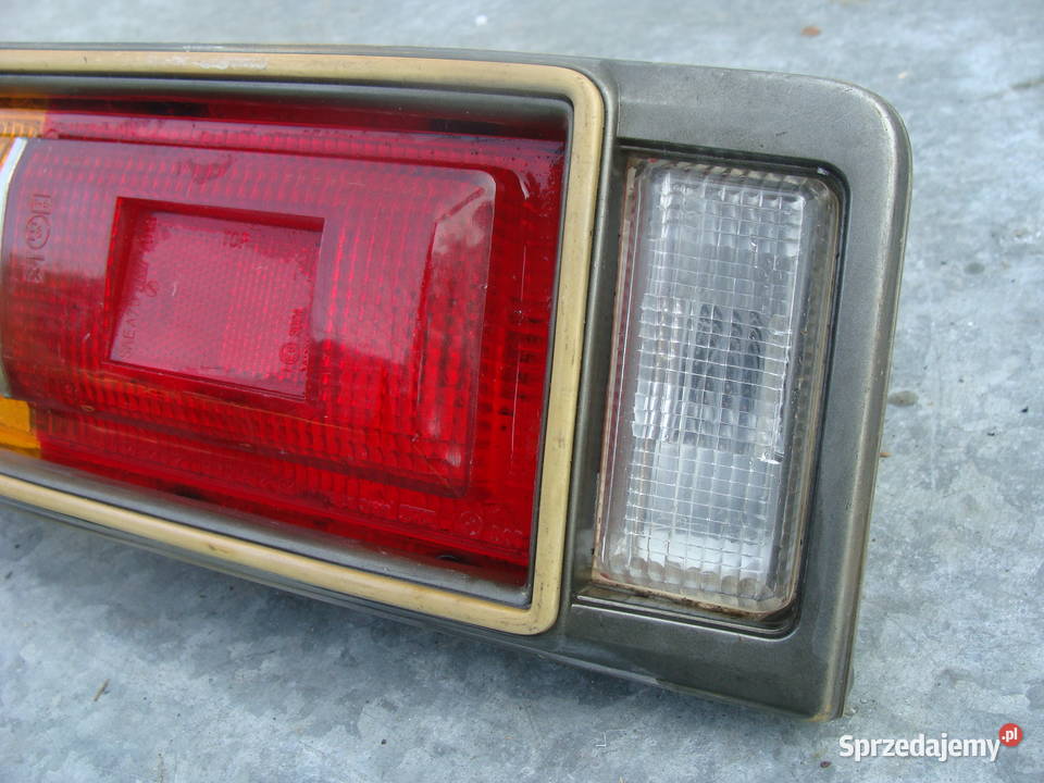 Toyota Corolla E20 1252L lampy tylne Goleniów sprzedam