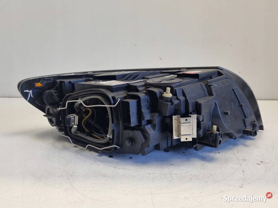 LAMPA LEWA Volvo S40 II V50 LIFT 07 XENON Rudka