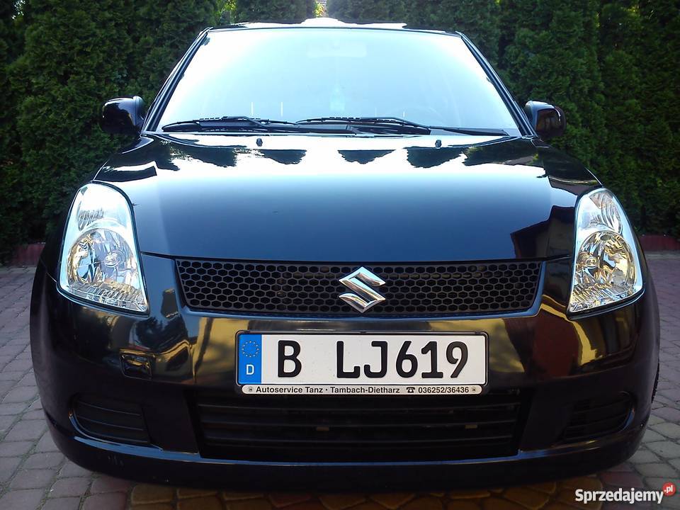 SUZUKI SWIFT 13i 90 4X4 CZARNY BŁADNY MAŁY Radom