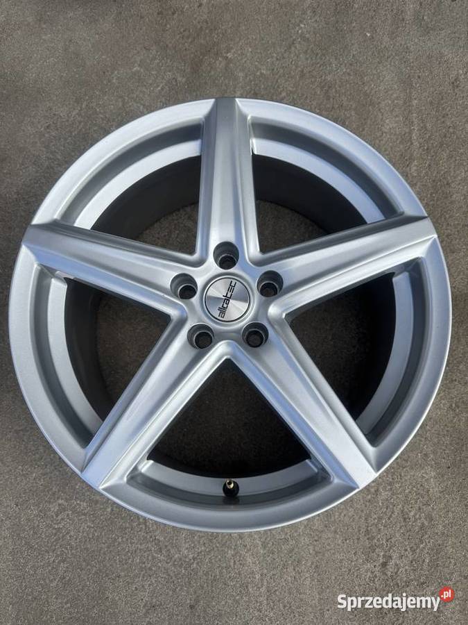 Piękne felgi aluminiowe Alcatec 18x8 Peugeot Polanica-Zdrój