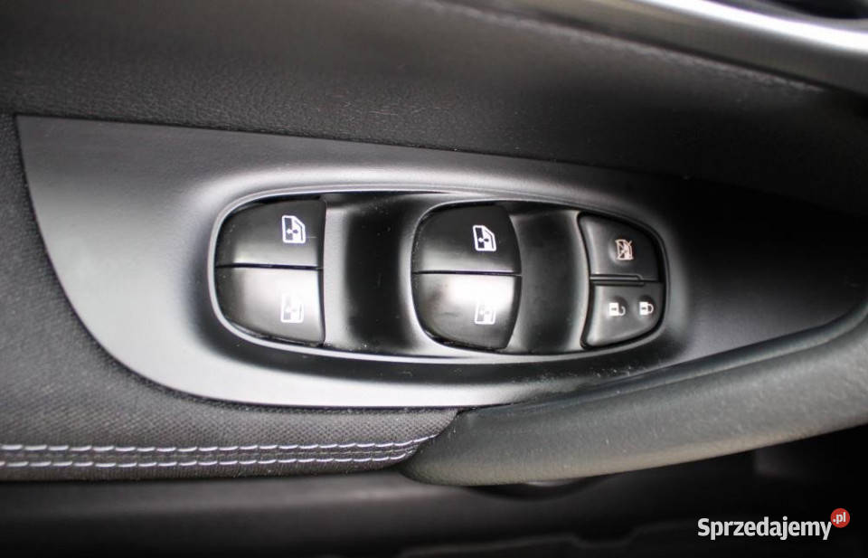 NISSAN Qashqai 2017r Salon IIWŁ ASO Tempomat 1618cm3 Qashqai Chorzów sprzedam