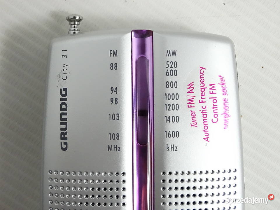 Radio kieszonkowe Grundig City 31 FMAM Nowe