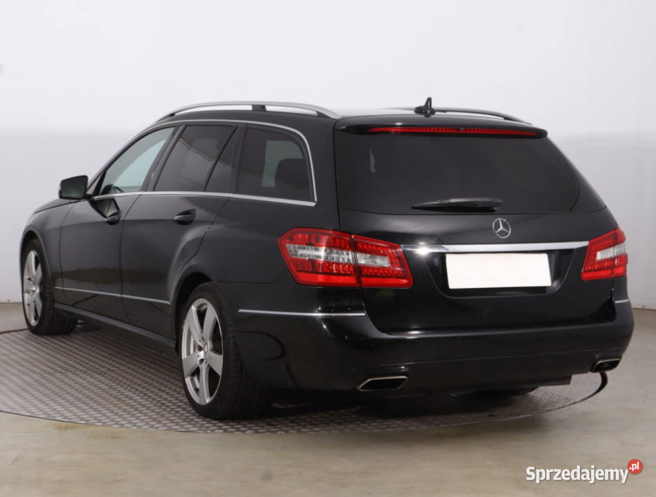 Mercedes E E 200 Piaseczno
