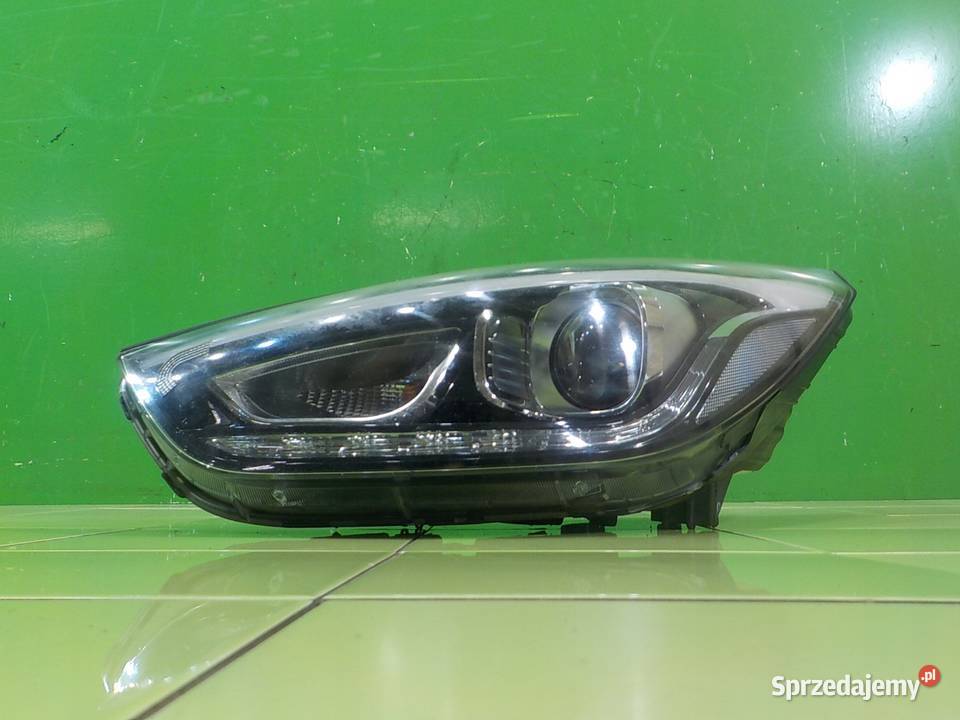 HYUNDAI ix35 I LIFT 20 CRDI 14r 5D XENON lampa