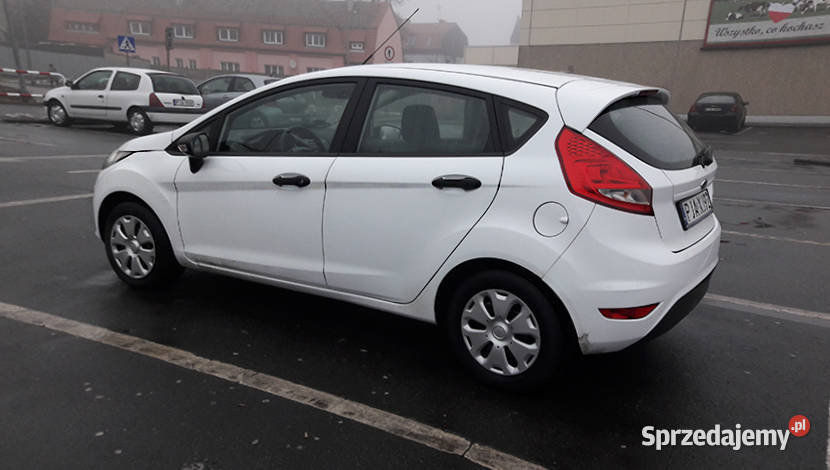 Sprzedam Ford Fiesta zarejestrowana 14TDCI 2012 nieuszkodzony Fiesta Jarocin