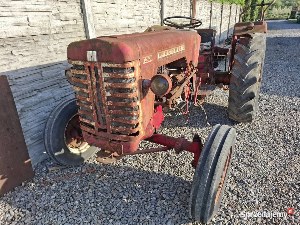 Mc cormick f240 ciagnik c 330