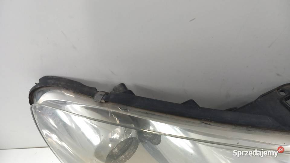 PEUGEOT 407 LAMPA PRZÓD PRAWA SOCZEWKA Zbierkowo