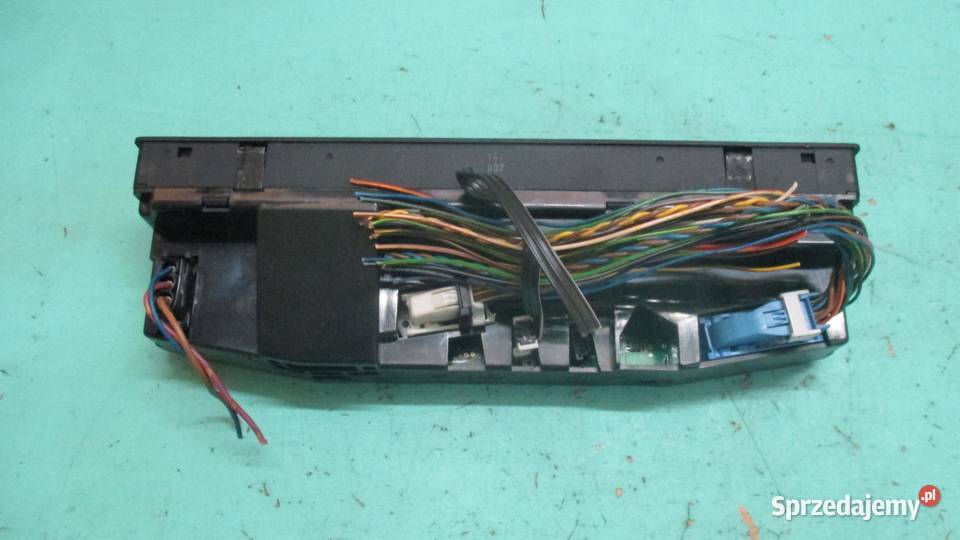 BMW E38 LIFT 01r panel klimatyzacji 6901306 osobowe