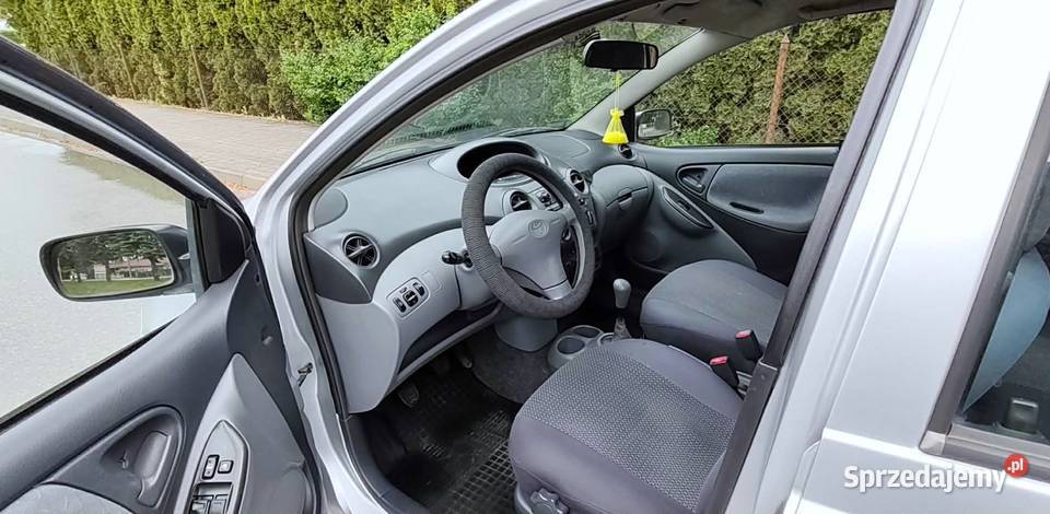 Toyota Yaris 2001r 10 VVTi Klimatyzacja sprzedam