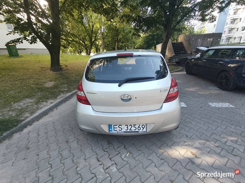 Syndyk sprzeda Hyundai i20 12 2010r nieuszkodzony Warszawa