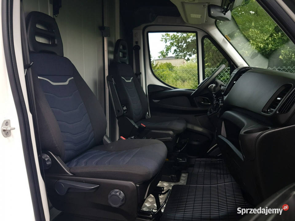 Iveco Daily KONTENER NISKOPODŁOGOWY 443x223x242 wspomaganie kierownicy Samochody dostawcze Poręba