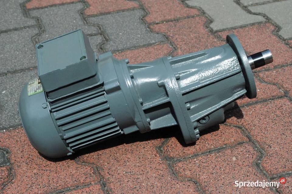 Motoreduktor kołnierzowy 037kw 26obrmin LENZE Kargowa