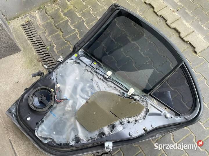 Mitsubishi Lancer VIII drzwi tylne prawe tył Drzwi Stargard