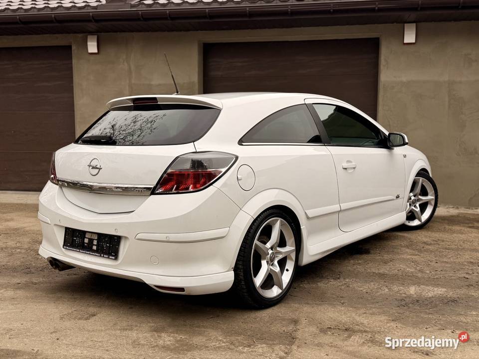 Opel Astra GTC OPC Line 18 140 Xenon Tempomat bluetooth Będzin