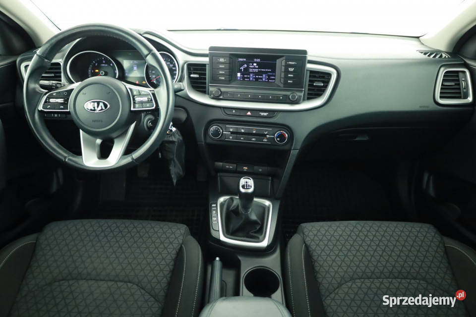 Kia Ceed 16 CRDi MHEV wielofunkcyjna kierownica mazowieckie Piaseczno