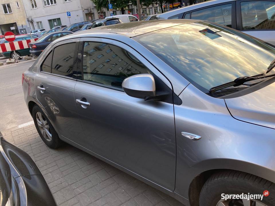 Suzuki Suzuki Kizashi 2010 24 4WD CVT 99700 Warszawa