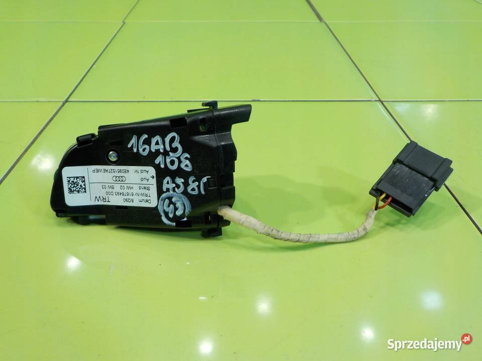 AUDI A5 8T 20 TFSI 08r COUPE 2D przelaczniki Suków