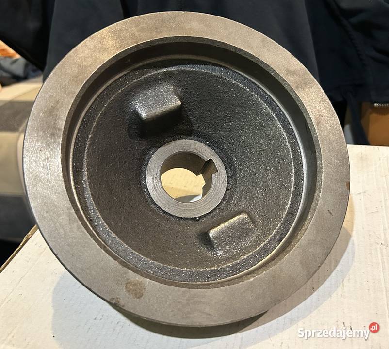 NOWE Koło pasowe z gwintem do Ursus C360 Do ciągników
