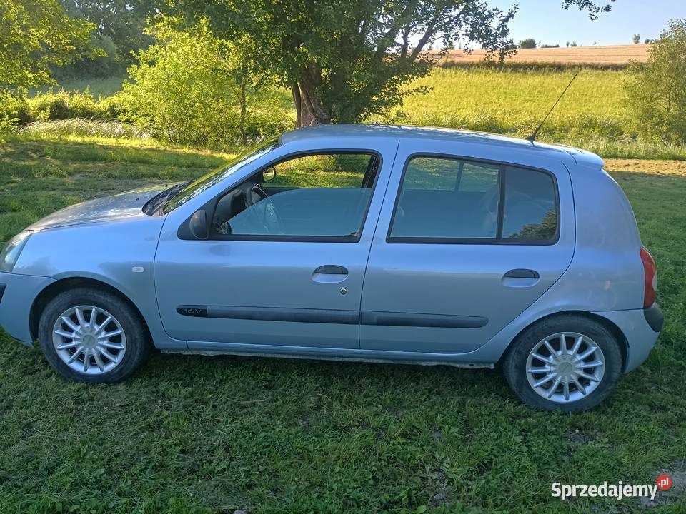 Clio 12 16v manualna Sanok