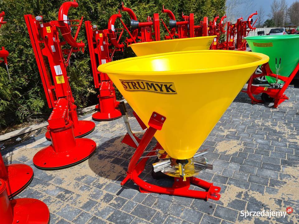 ROZSIEWACZ nawozu STRUMYK 12talerzowy TYTAN nieuszkodzony Brody
