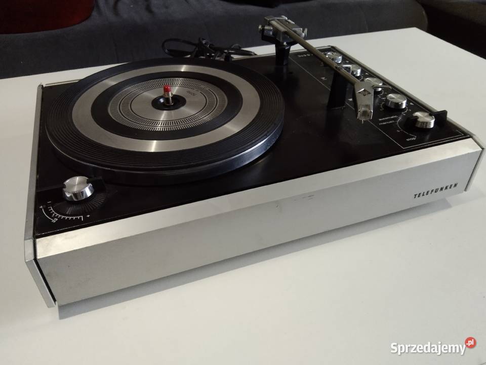 Gramofon TELEFUNKEN 3o3 S automatic